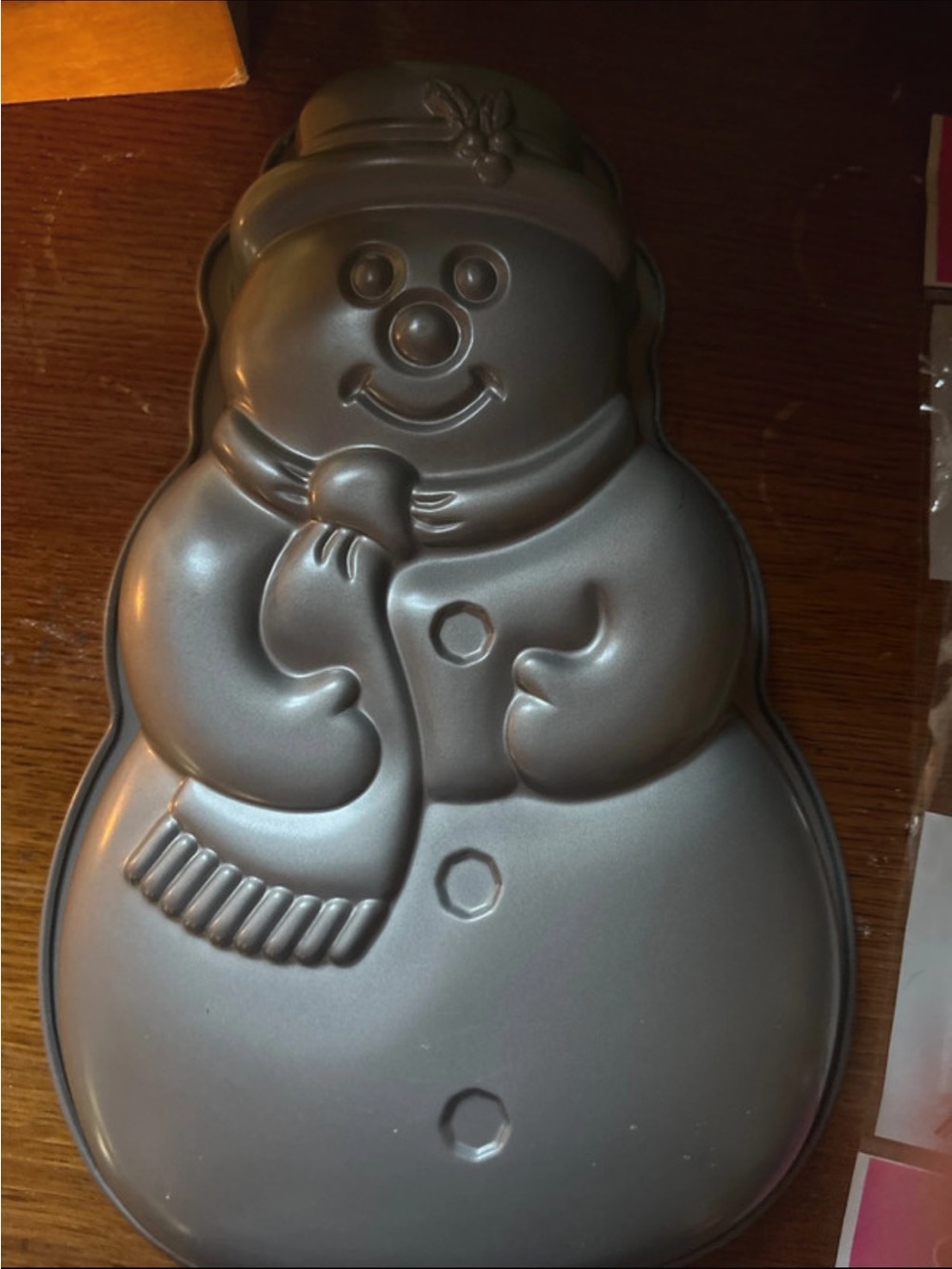 Non-Stick Snowman Pan - Gray - Picture 3 of 3